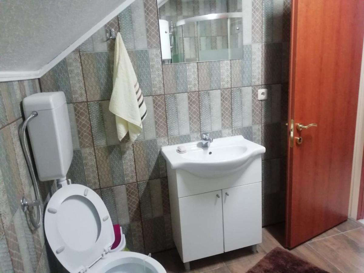 Apartman Salus Tuzla Exteriér fotografie